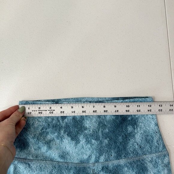 Onzie Womens Pants Small Blue Tie Dye High Rise Midi 7/8 Leggings Performance - Picture 4 of 13
